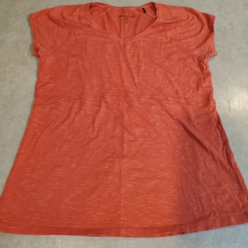 TOAD & CO vneck athletic top
